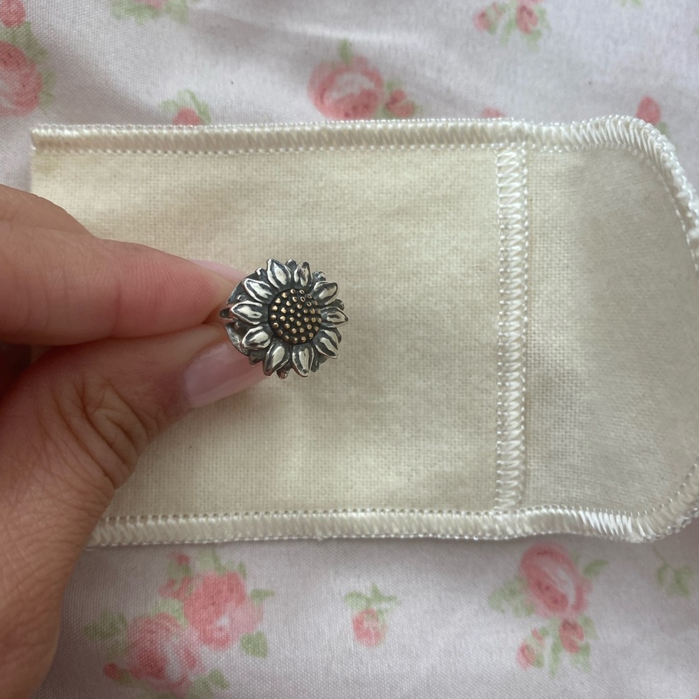 James Avery wild flower ring